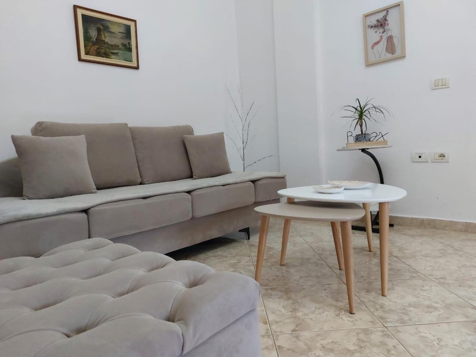 Wendy'S Apartment เบราท ภายนอก รูปภาพ